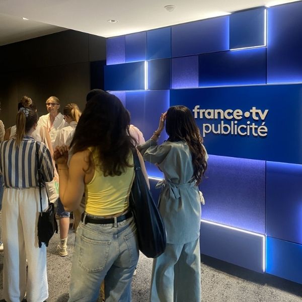 Etudiants dans les locaux de FranceTV Publicité